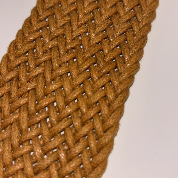 Woven Tan Belt with Round Buckle - Picture 4 of 4